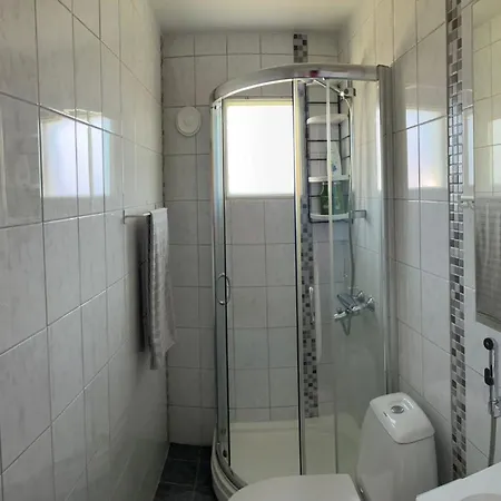 Cozy In 5 Min Drive From Santa Claus Village